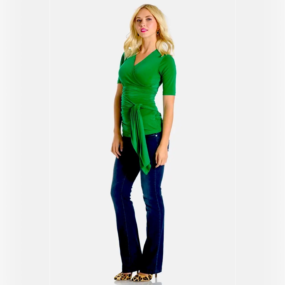 NWT -Bella' Faux Wrap Top
LILAC CLOTHING